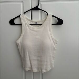 Uniqlo White Cream Ribbed Tank Top